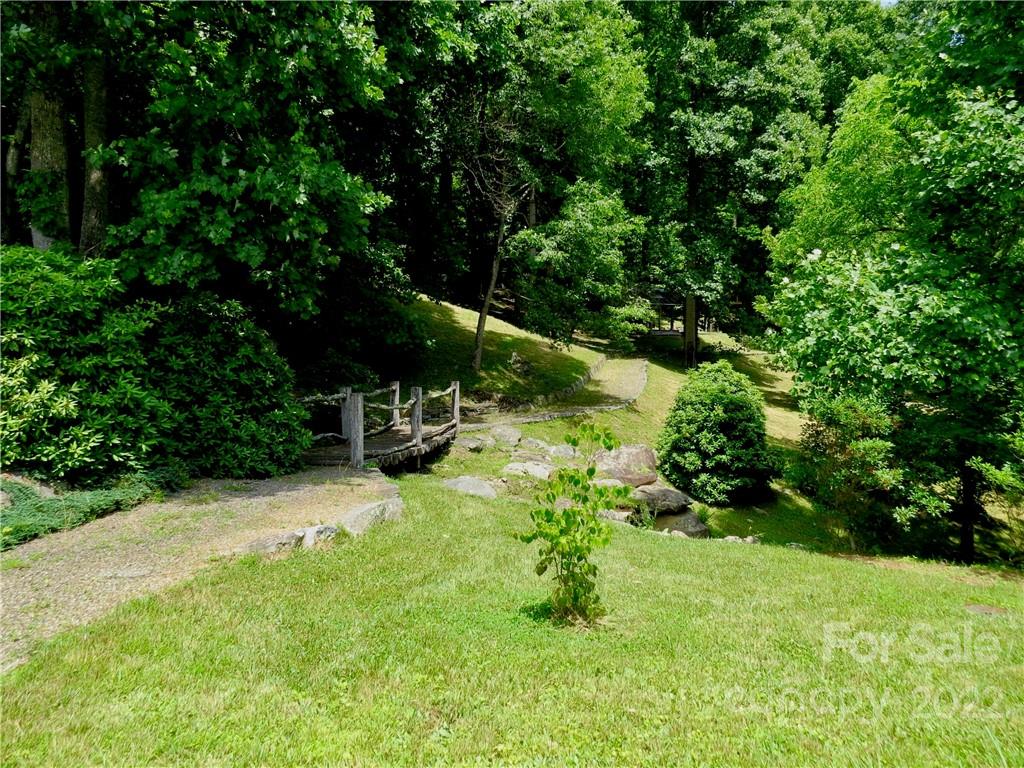 492 Freemont Drive Leicester NC 28748