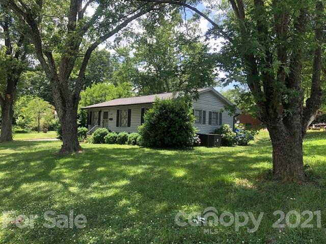 1605 3rd Street Drive NE Hickory NC 28601