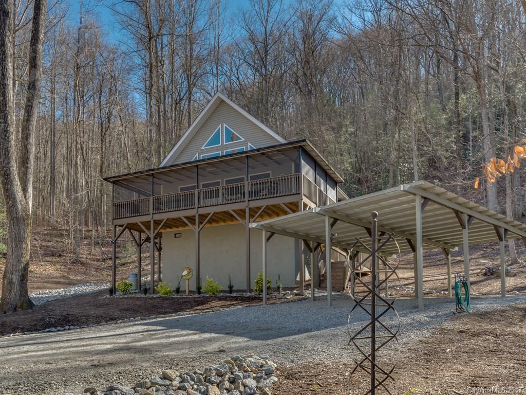 2208 Green River Cove Road Saluda NC 28773