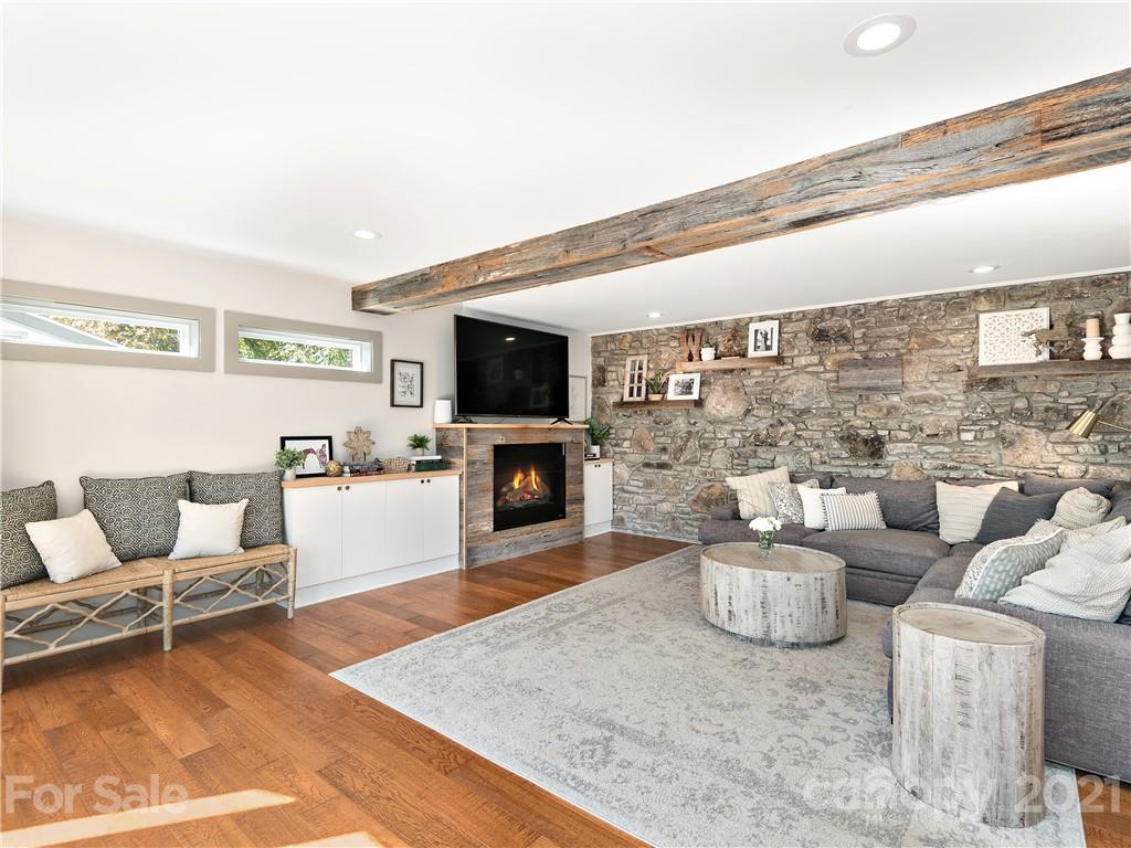 24 Lookout Road Asheville NC 28804