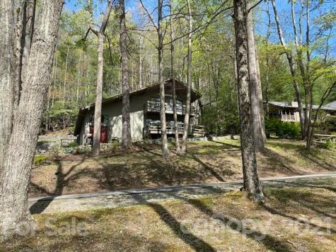 114 Kindy Forest Drive Hendersonville NC 28739