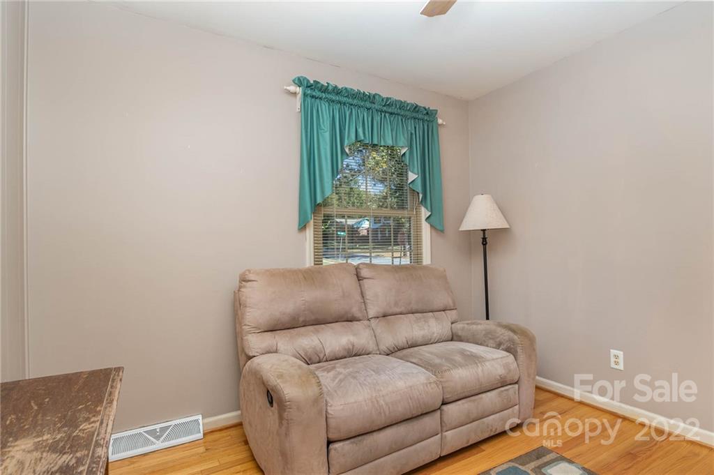7538 Fox Hunt Road Charlotte NC 28212