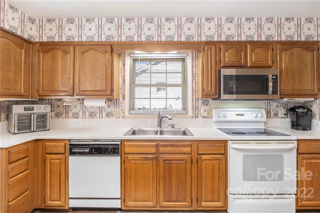 7538 Fox Hunt Road Charlotte NC 28212