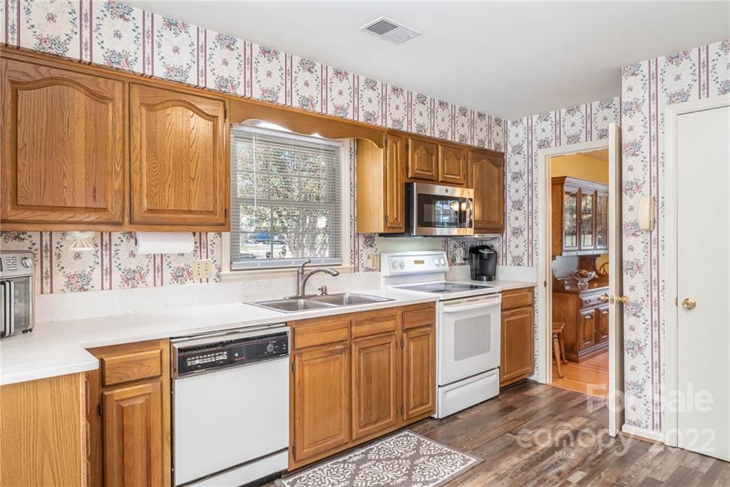 7538 Fox Hunt Road Charlotte NC 28212