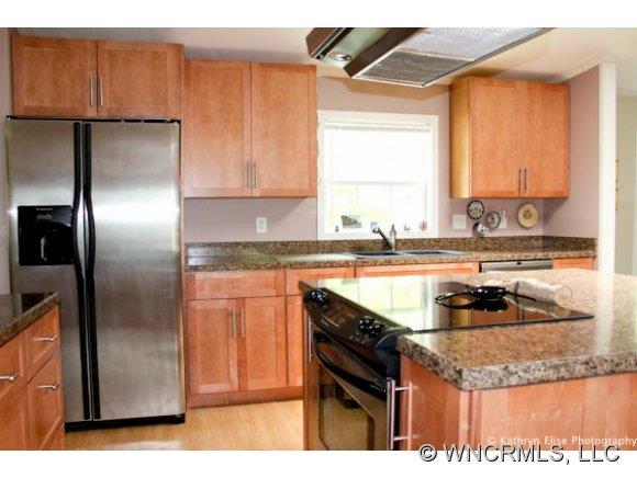 41 Kema Road Swannanoa NC 28778
