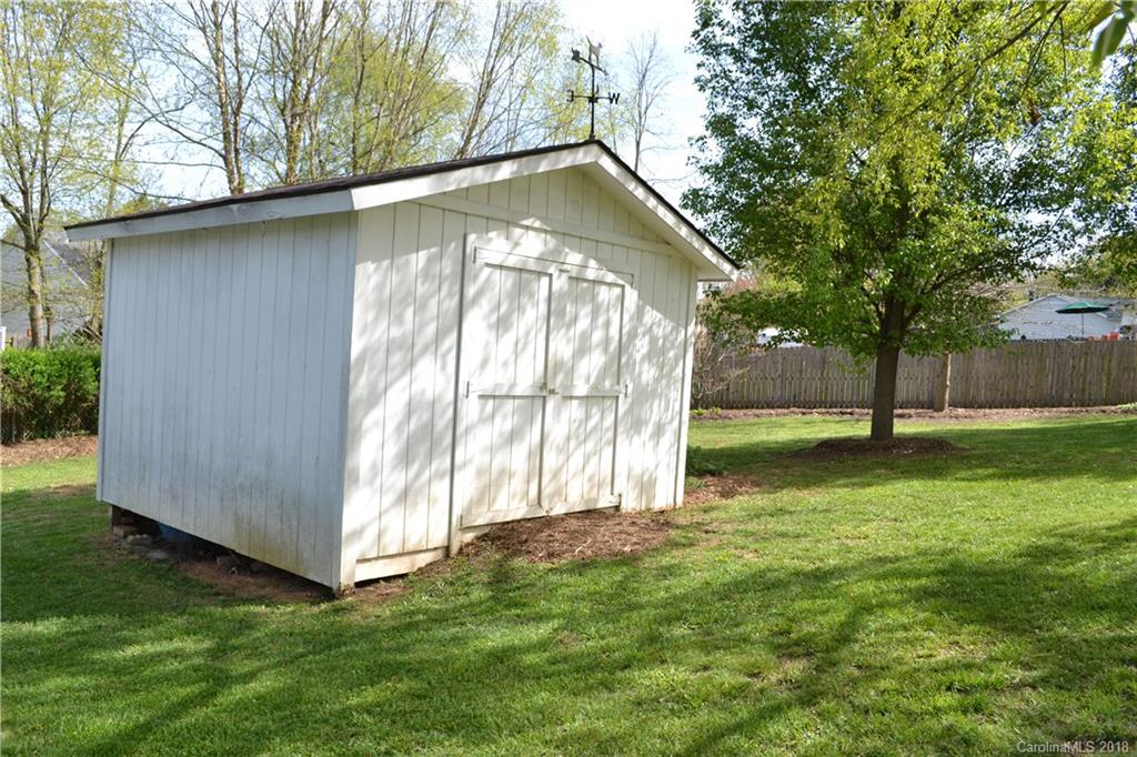 217 Scottlynn Drive Asheville NC 28806