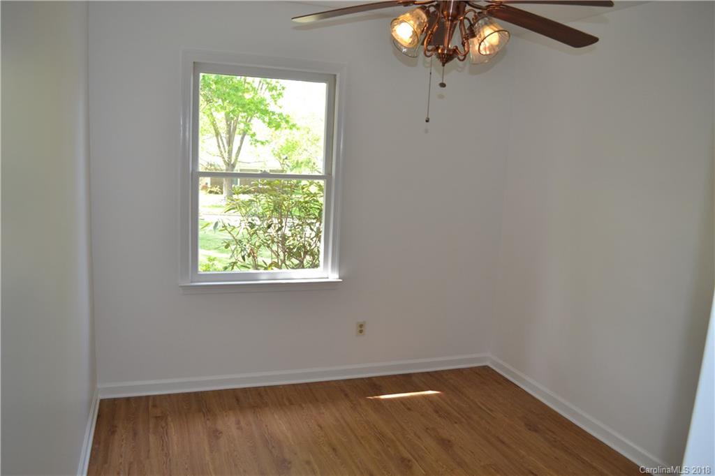 217 Scottlynn Drive Asheville NC 28806