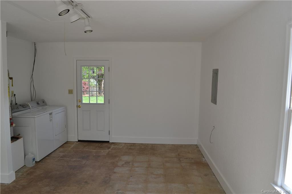 217 Scottlynn Drive Asheville NC 28806