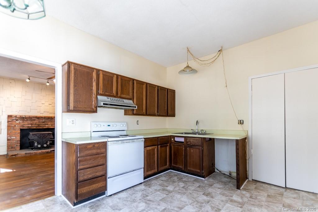 190 Walnut Street Arden NC 28704