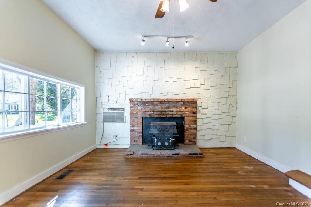 190 Walnut Street Arden NC 28704