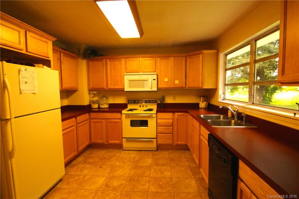 127 Temple Church Road Brevard NC 28712
