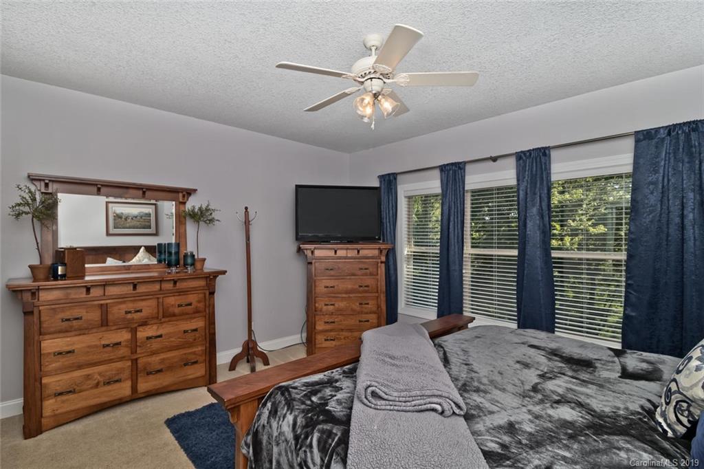 18 Birdsong Lane Candler NC 28715