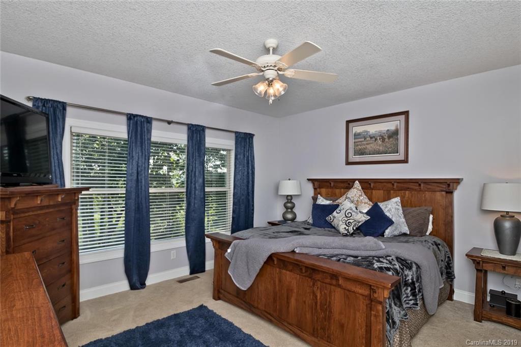 18 Birdsong Lane Candler NC 28715