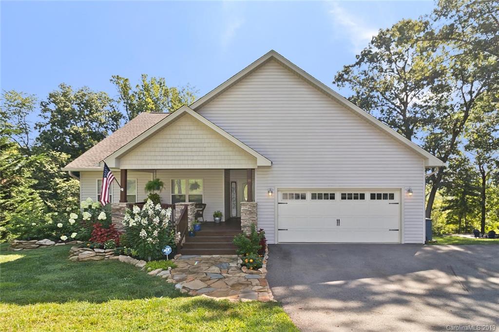 18 Birdsong Lane Candler NC 28715