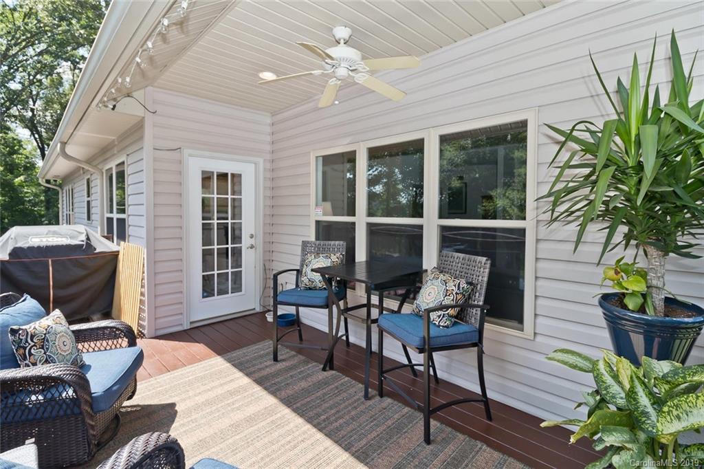 18 Birdsong Lane Candler NC 28715
