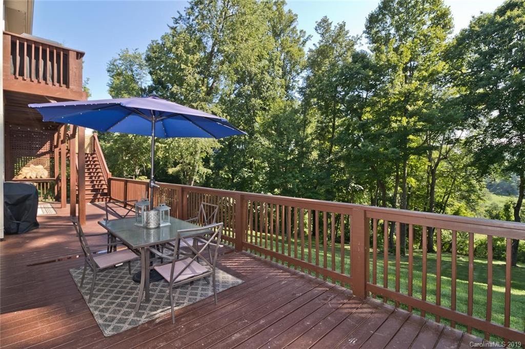 18 Birdsong Lane Candler NC 28715