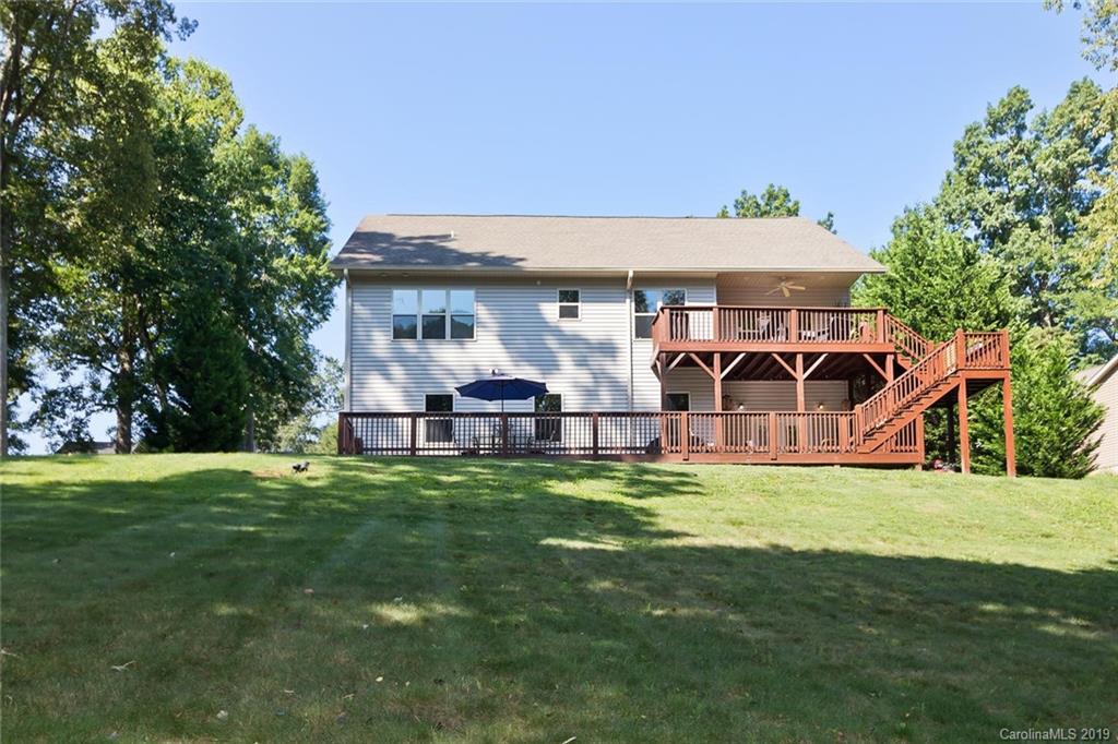 18 Birdsong Lane Candler NC 28715