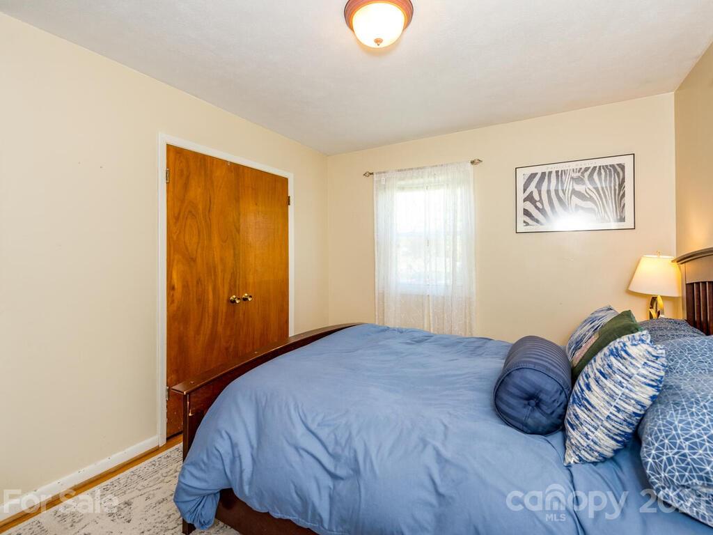 69 Cub Road Asheville NC 28806