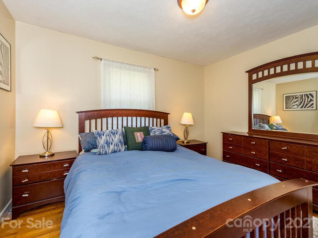 69 Cub Road Asheville NC 28806