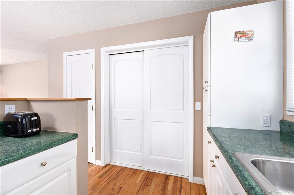 84 Bryant Road Swannanoa NC 28778