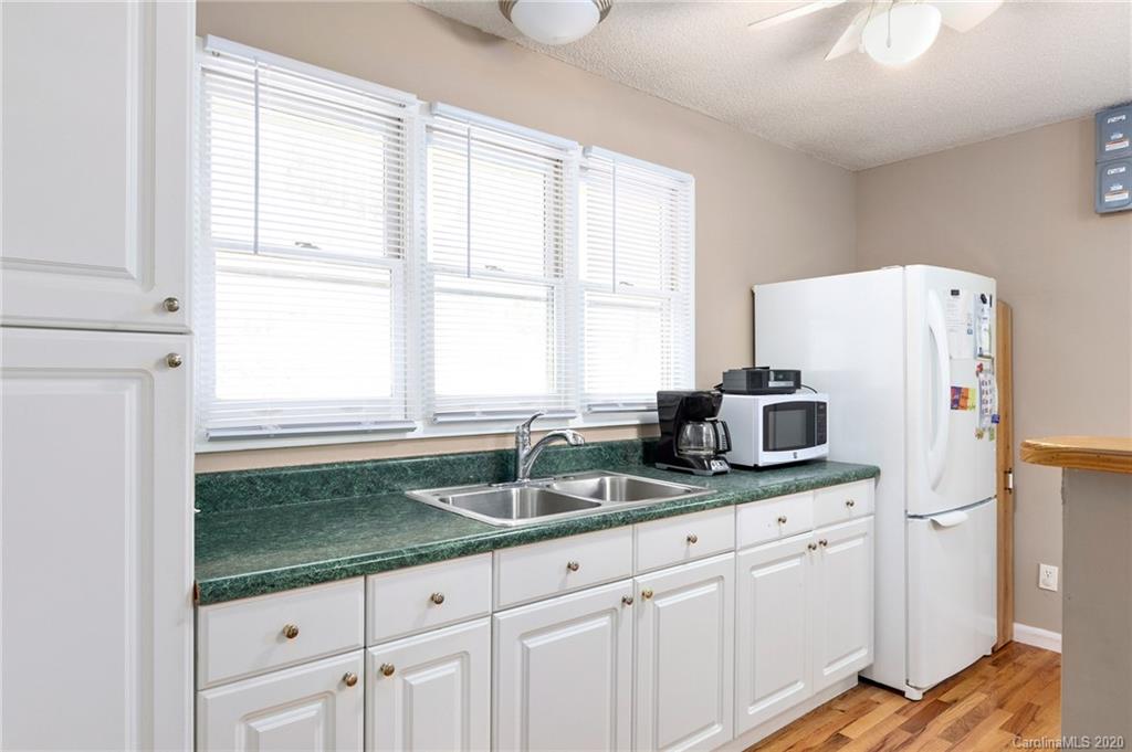 84 Bryant Road Swannanoa NC 28778