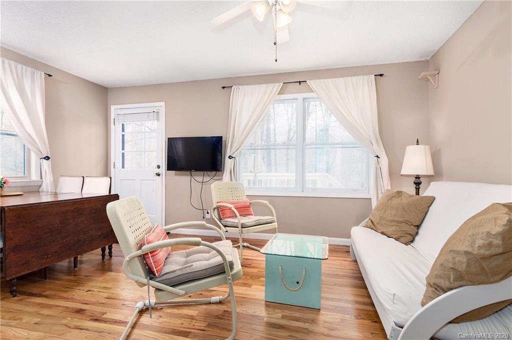 84 Bryant Road Swannanoa NC 28778