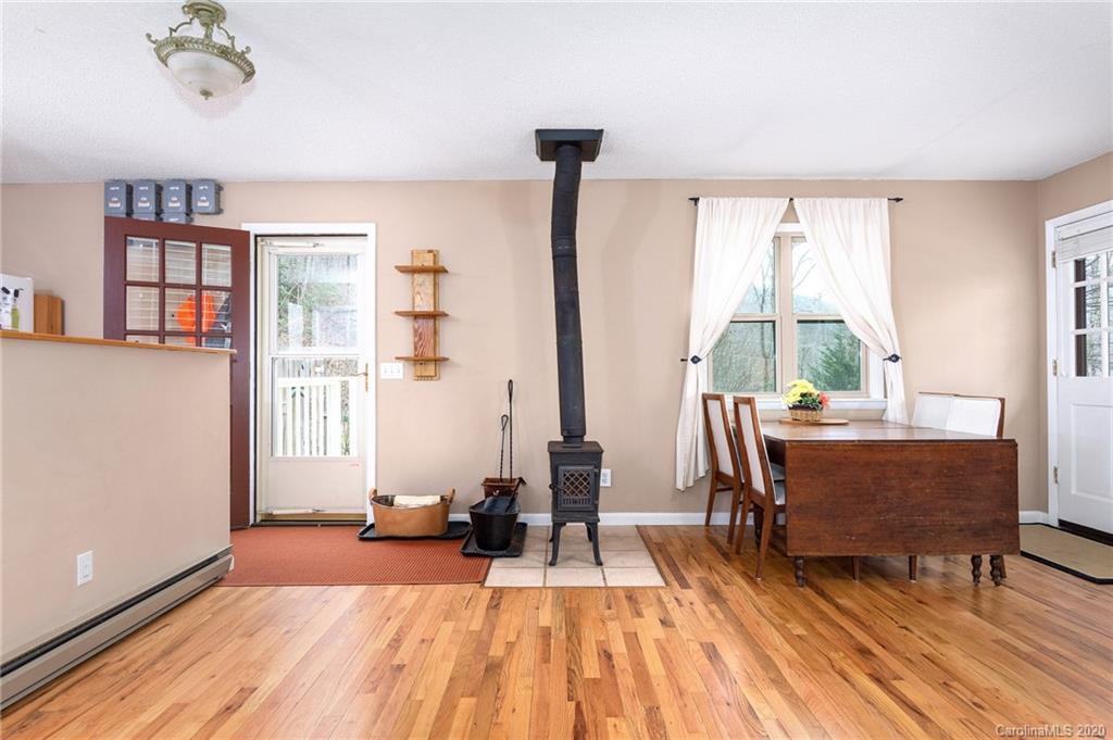 84 Bryant Road Swannanoa NC 28778
