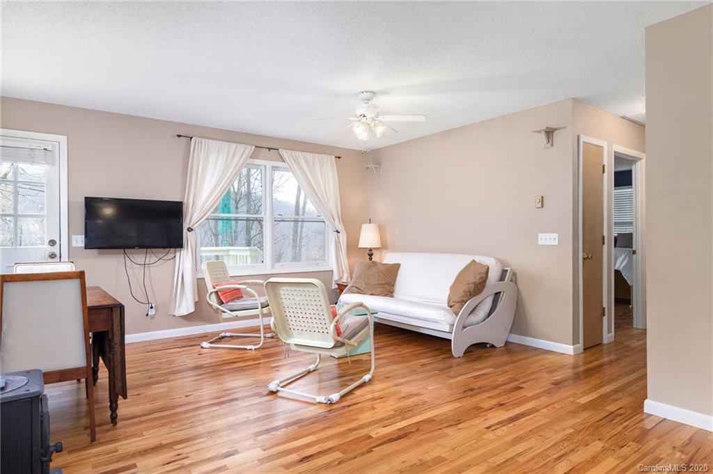 84 Bryant Road Swannanoa NC 28778