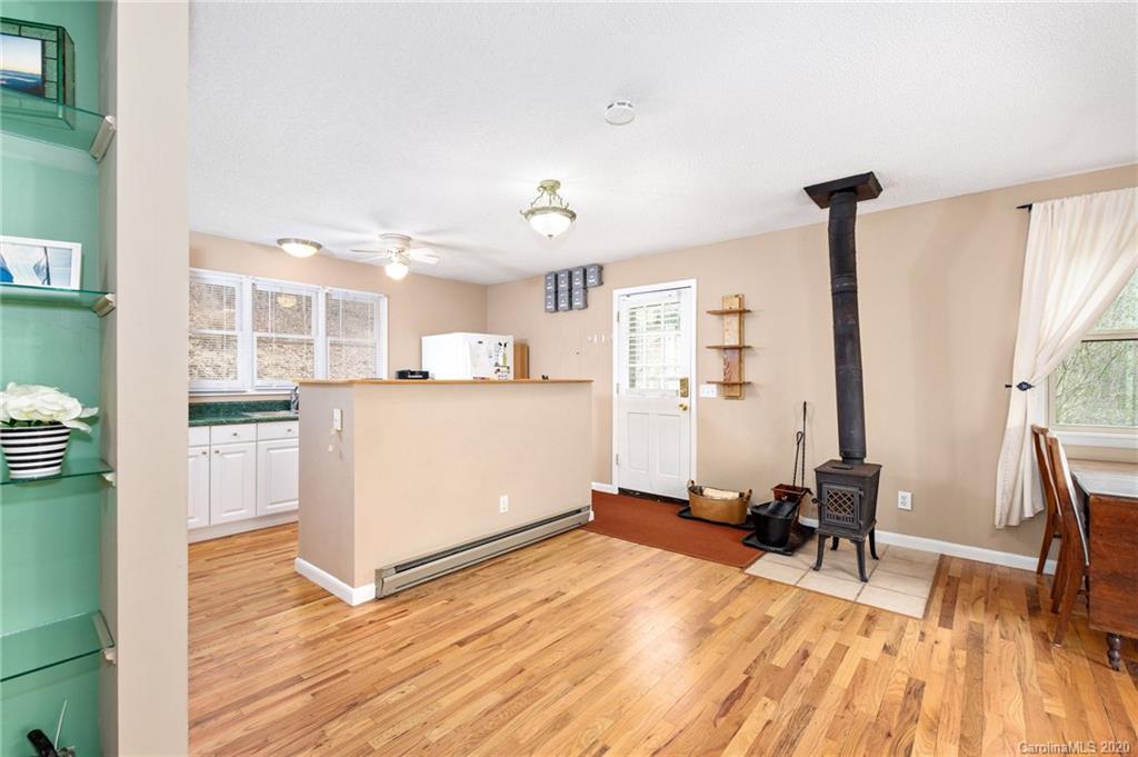 84 Bryant Road Swannanoa NC 28778