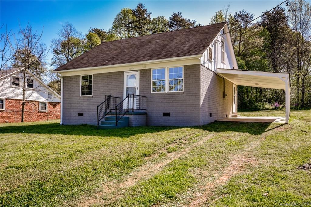 1135 Rita Avenue Statesville NC 28677
