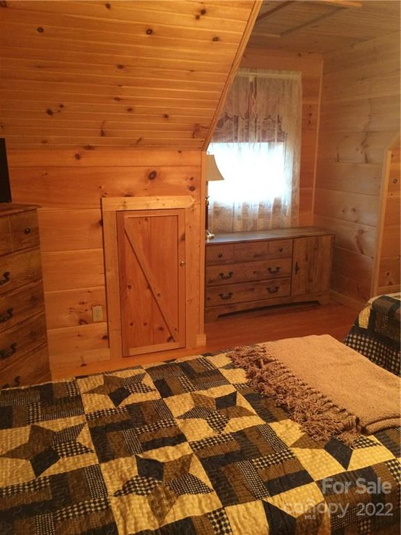 208 Autumn Leaf Trail Burnsville NC 28714