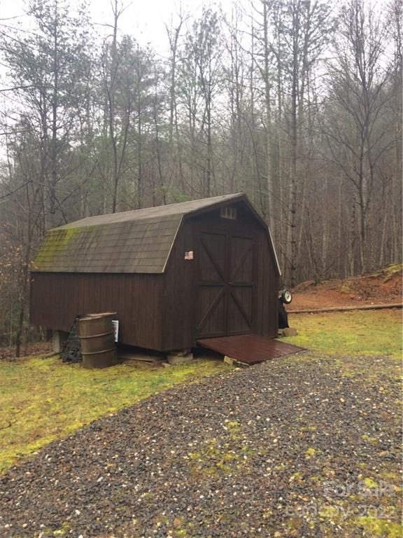 208 Autumn Leaf Trail Burnsville NC 28714