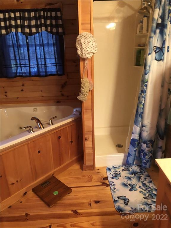 208 Autumn Leaf Trail Burnsville NC 28714