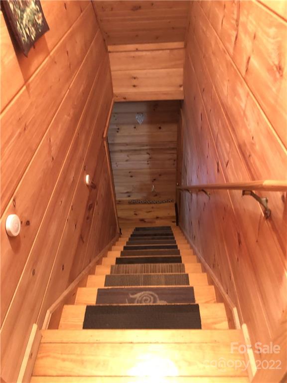 208 Autumn Leaf Trail Burnsville NC 28714