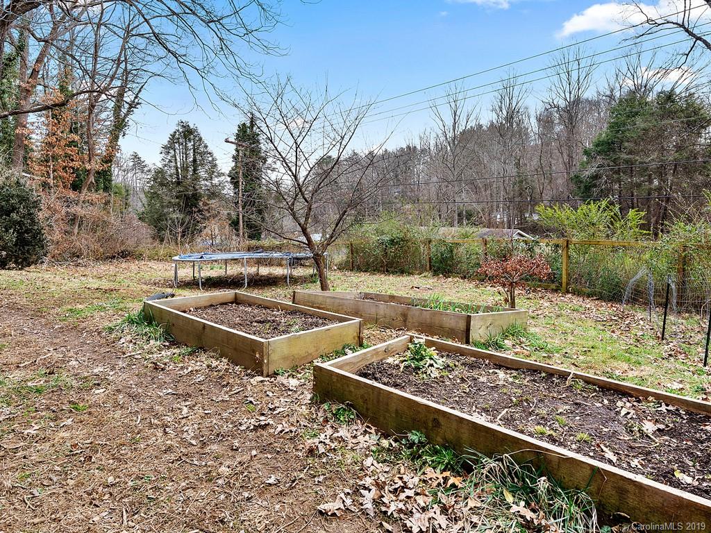 37 Eastview Circle Asheville NC 28806