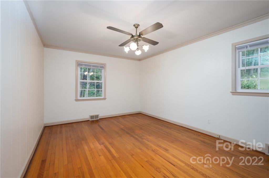 25 Mallonee Drive Candler NC 28715