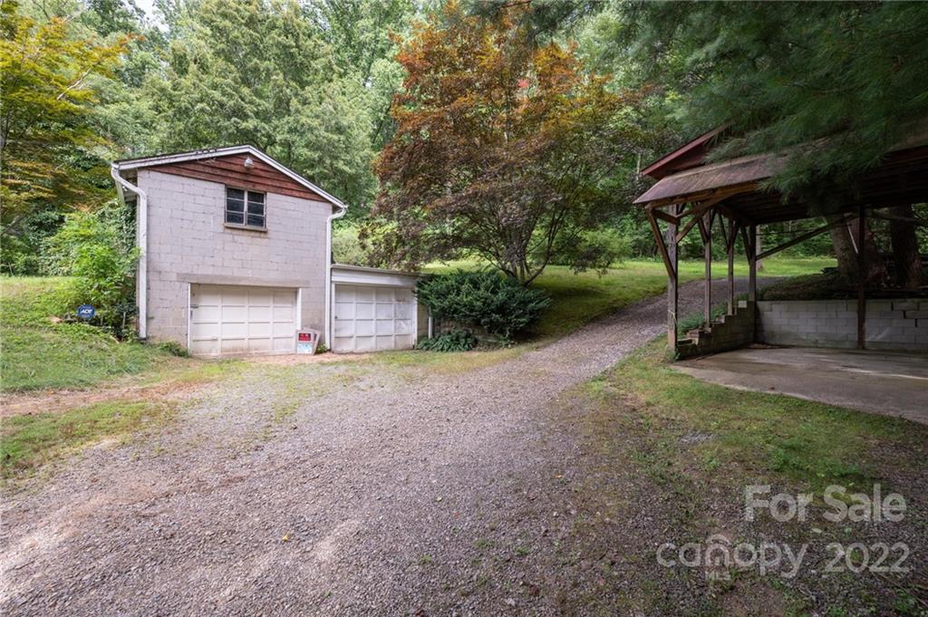 25 Mallonee Drive Candler NC 28715