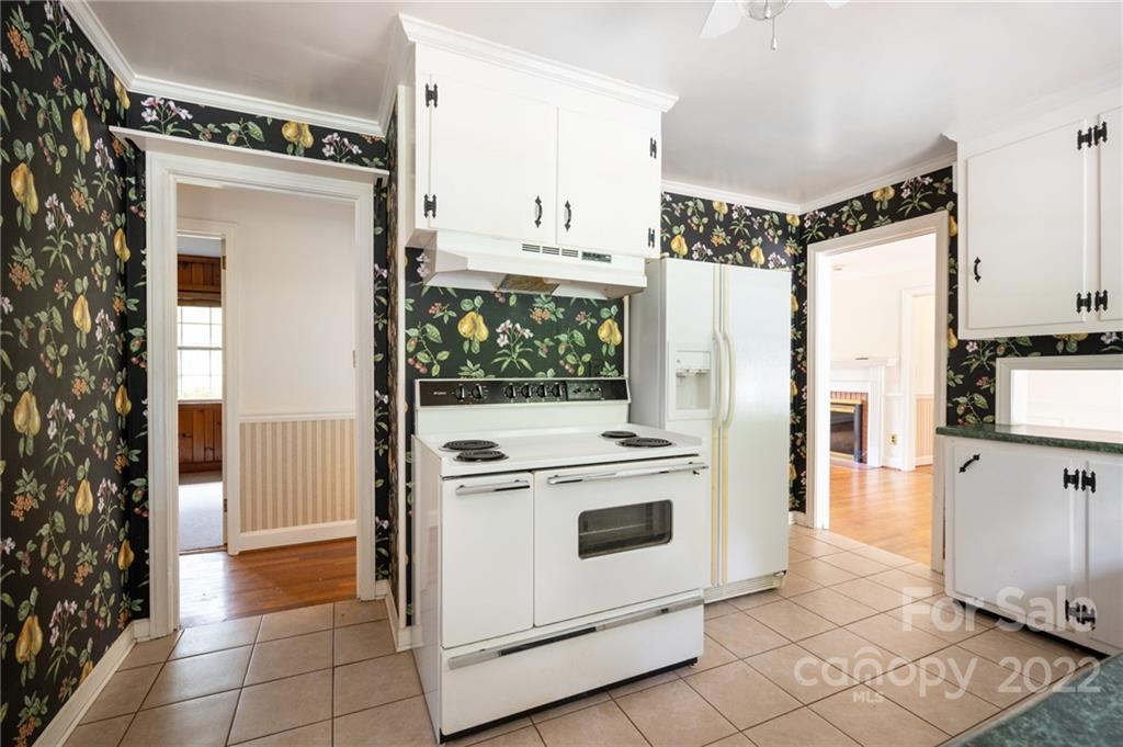 25 Mallonee Drive Candler NC 28715