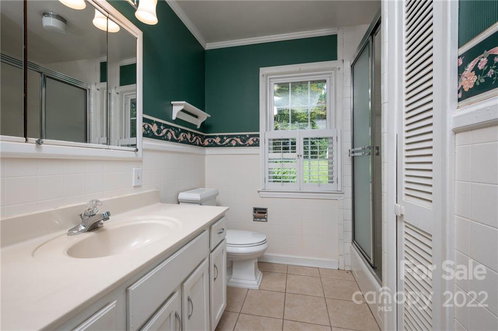 25 Mallonee Drive Candler NC 28715