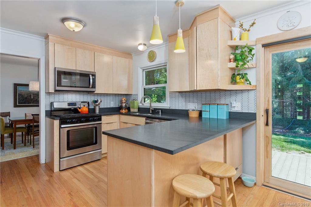 10 Clearbrook Road Asheville NC 28805