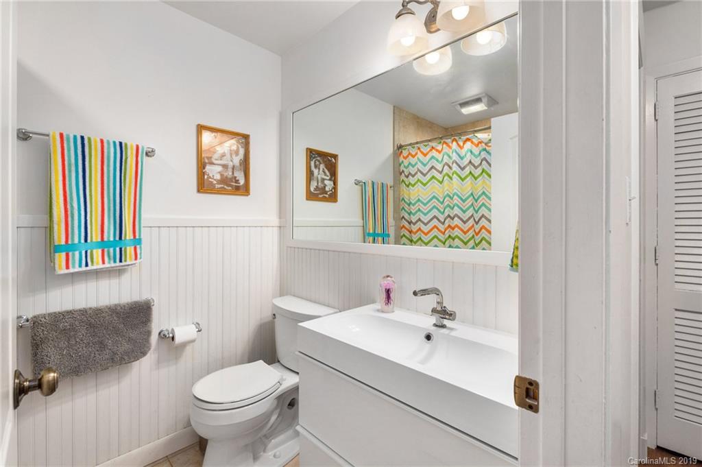 10 Clearbrook Road Asheville NC 28805