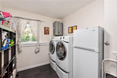 10 Clearbrook Road Asheville NC 28805