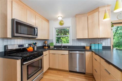 10 Clearbrook Road Asheville NC 28805