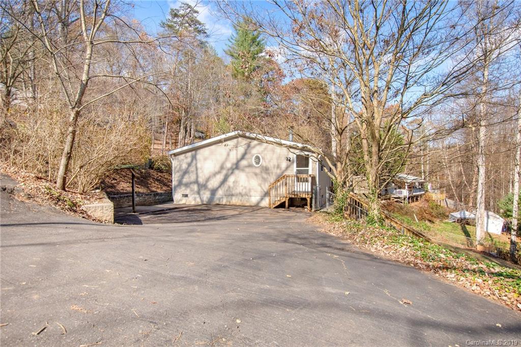 10 Robin Lane Asheville NC 28806
