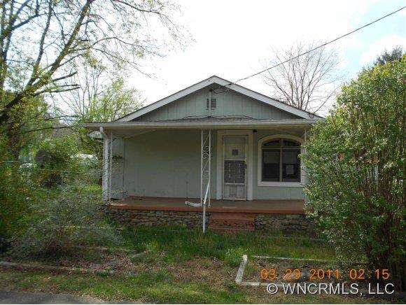 52 Clay Street Waynesville NC 28786