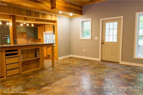 2670 E Fork Road Marshall NC 28753