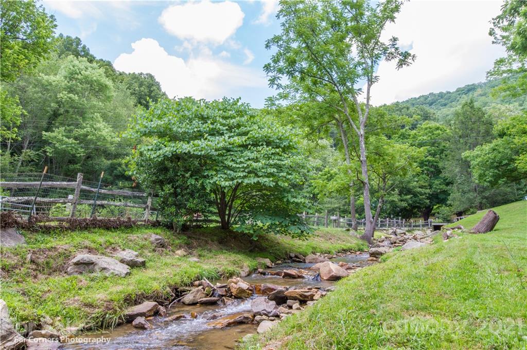 2670 E Fork Road Marshall NC 28753