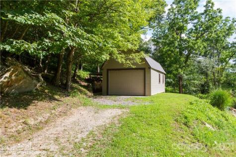 2670 E Fork Road Marshall NC 28753
