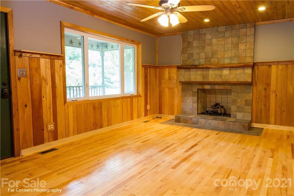 2670 E Fork Road Marshall NC 28753