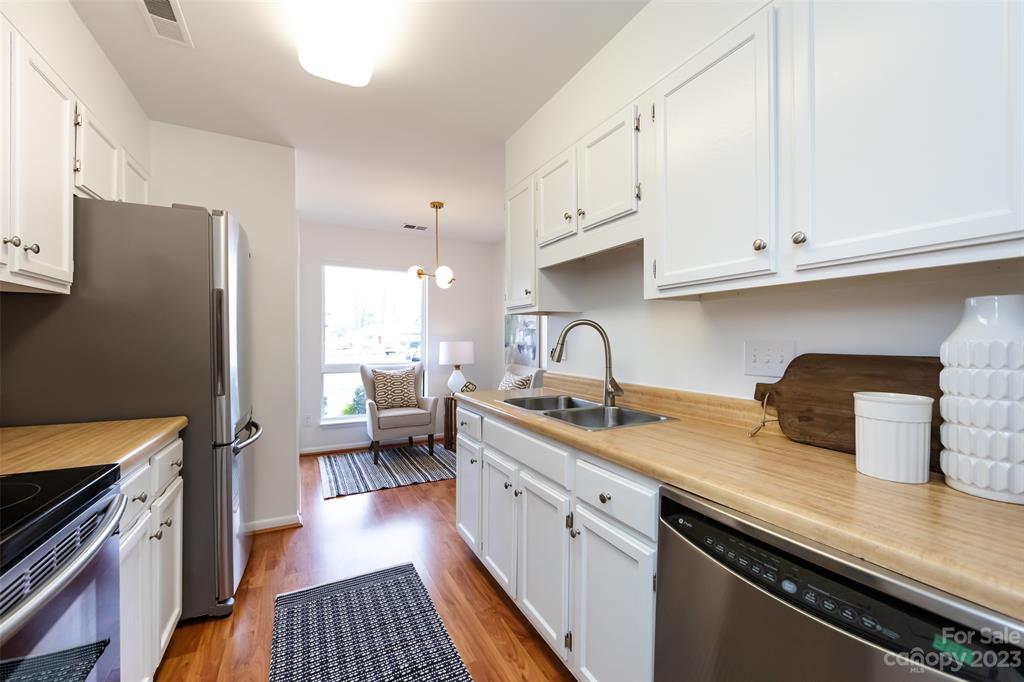 1060 Sardis Cove Drive Charlotte NC 28270